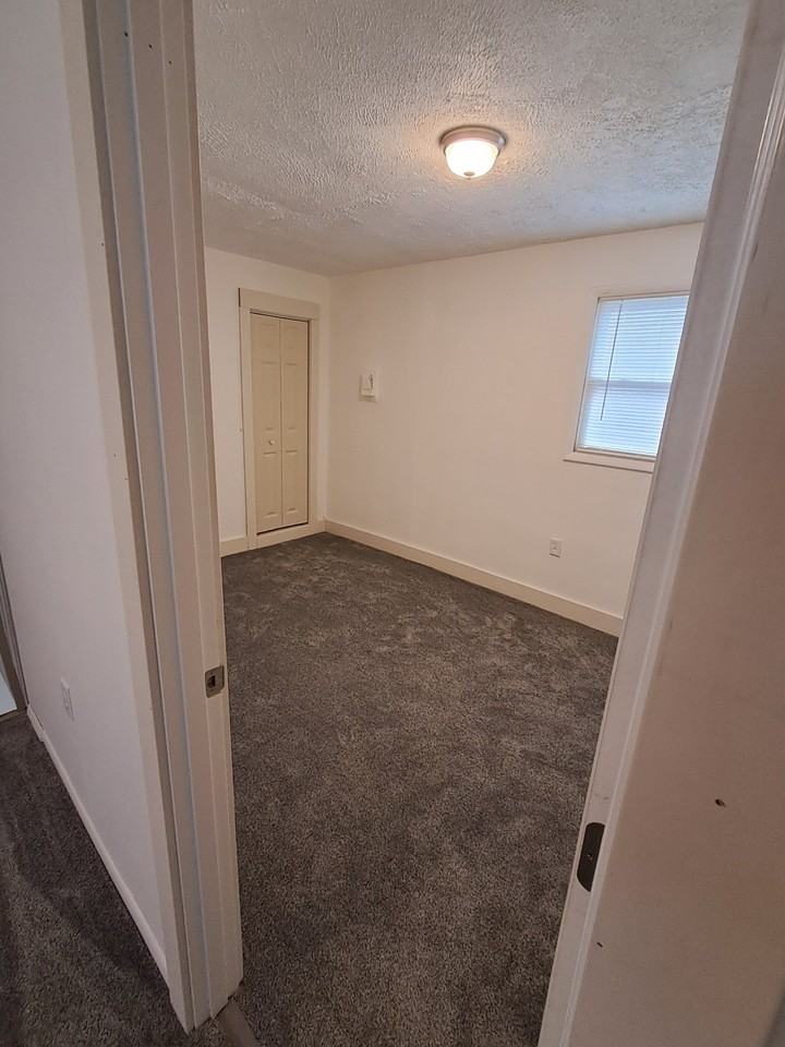 3561 Brandau Dr Ne - Photo 7 of 10