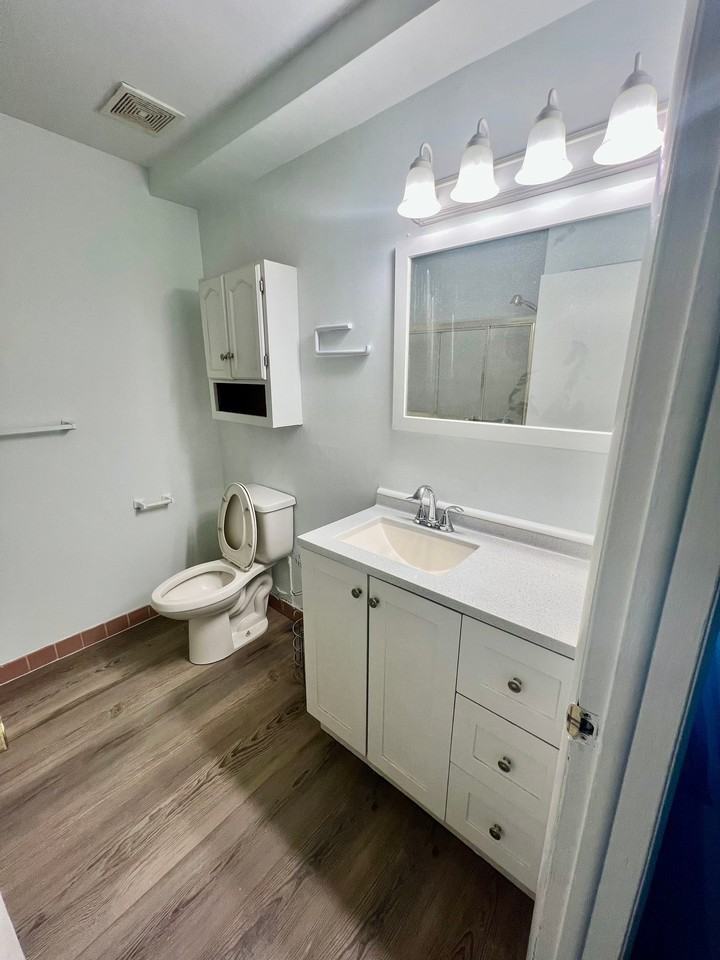 1137 Kaye Ct - Photo 5 of 6