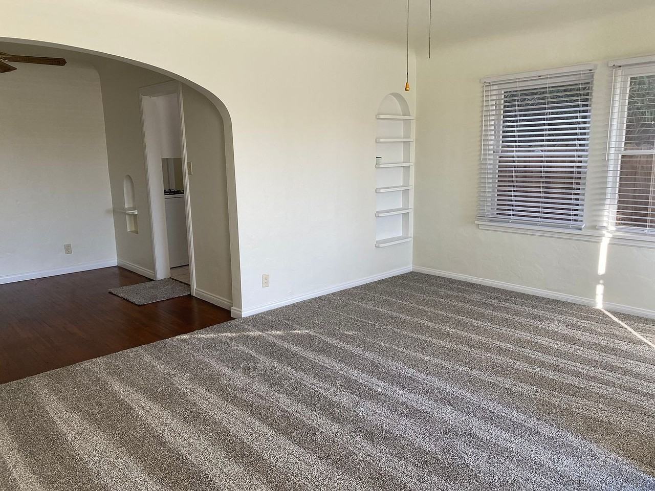 400 Jefferson St - Photo 4 of 10