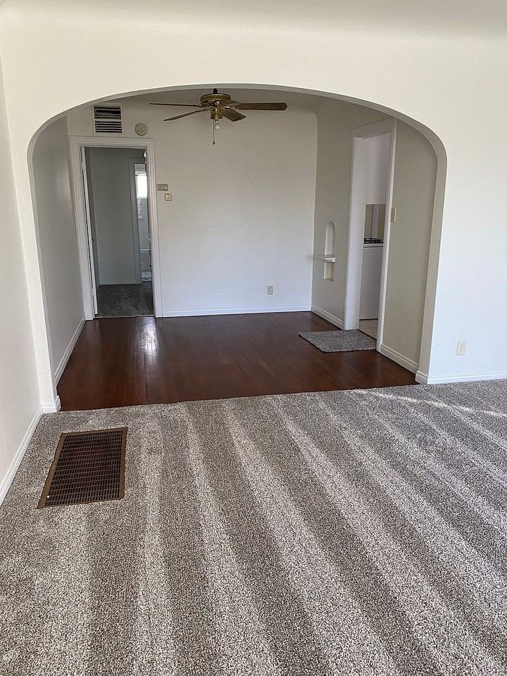 400 Jefferson St - Photo 5 of 10