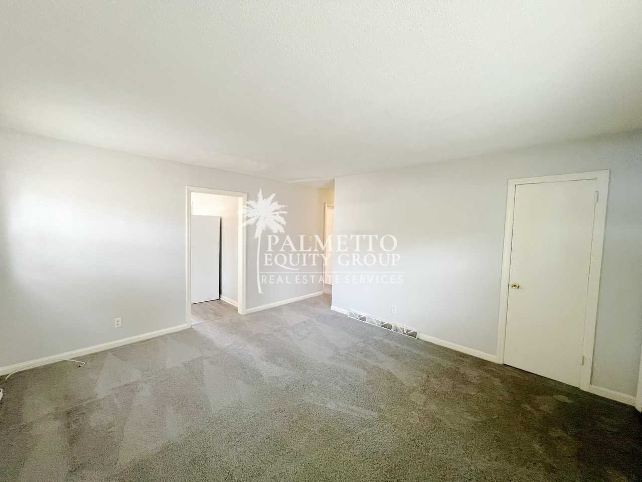 1583 Lovett St - Photo 2 of 16