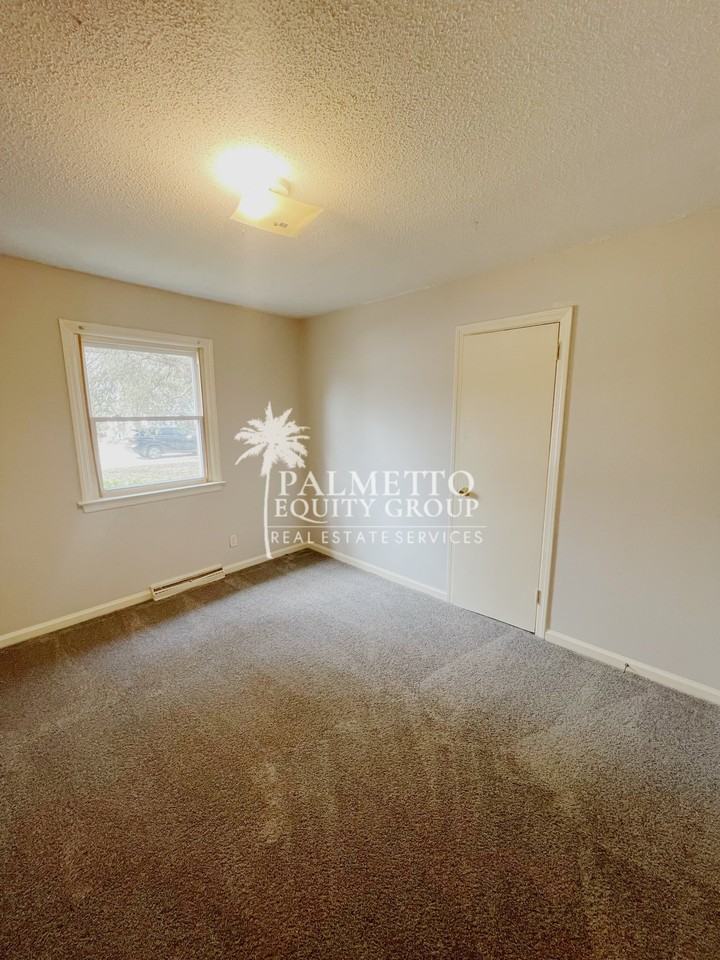 1583 Lovett St - Photo 6 of 16