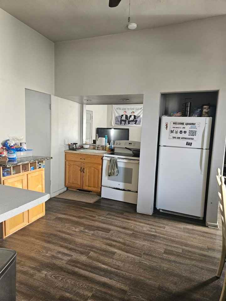 216 West Ave N #4 - Photo 4 of 8