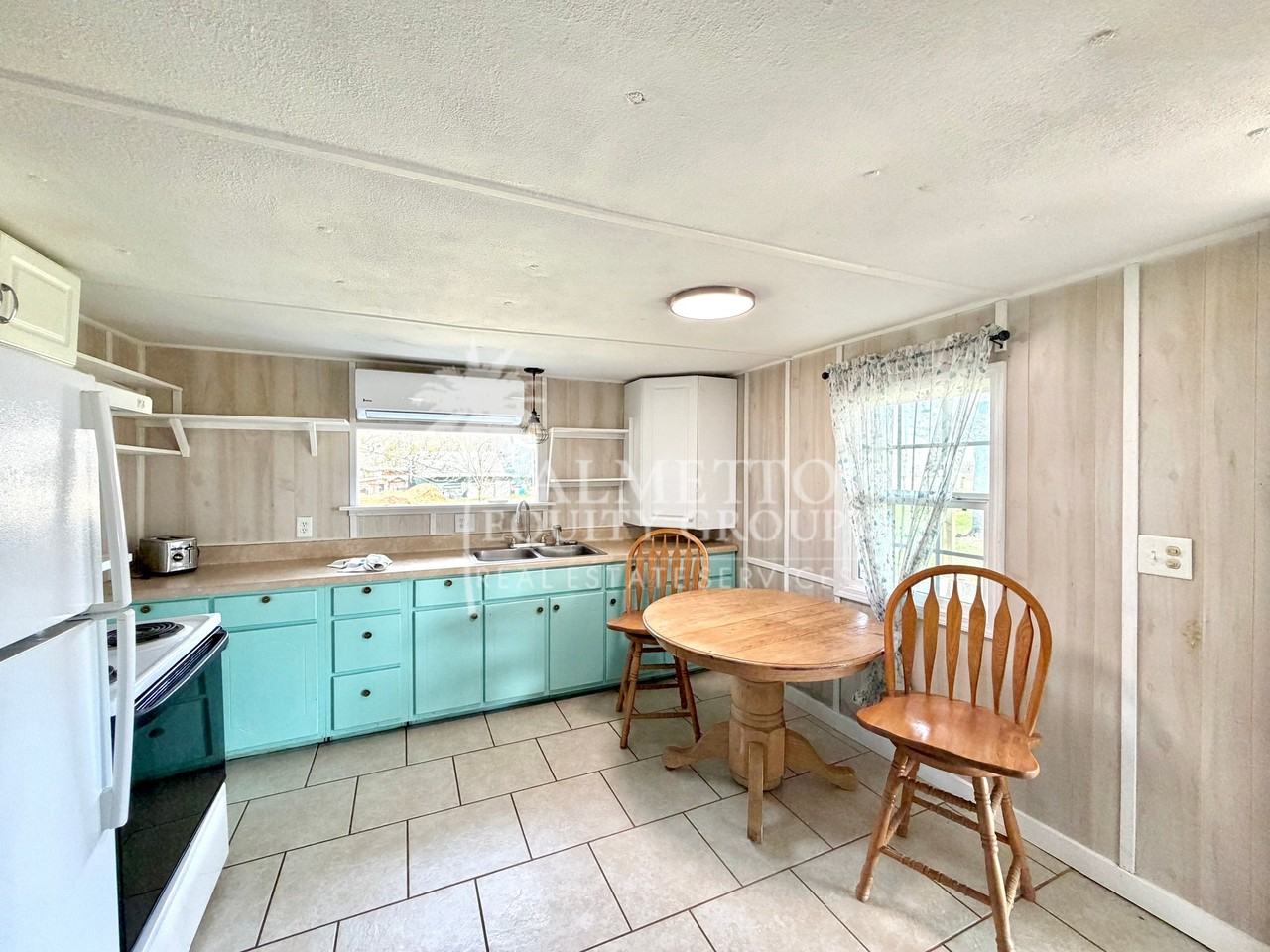 5258 Ferguson Rd #B - Photo 5 of 9