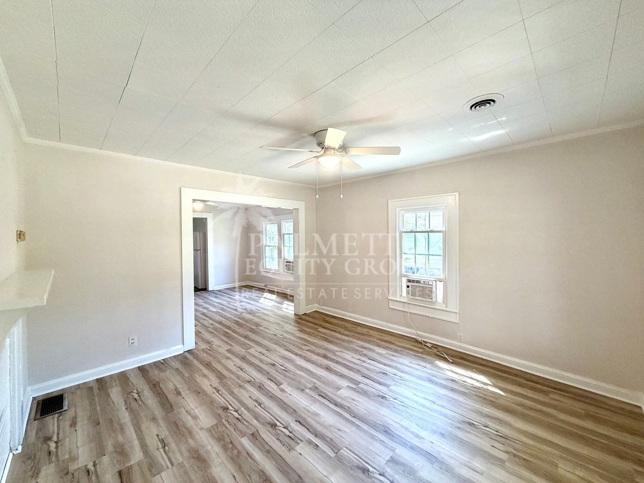 3414 Summit Ave - Photo 2 of 13