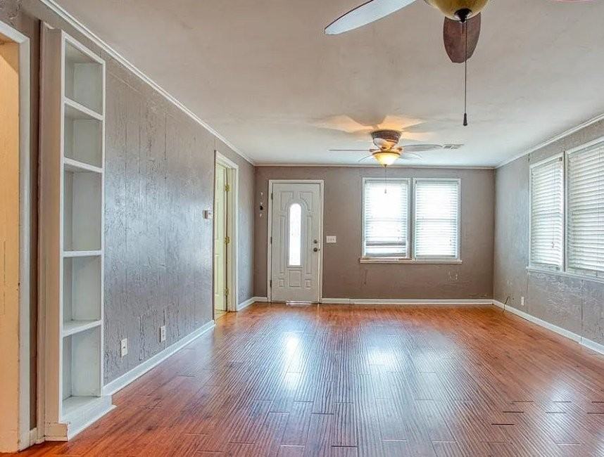 813 N Burford Ave - Photo 2 of 13