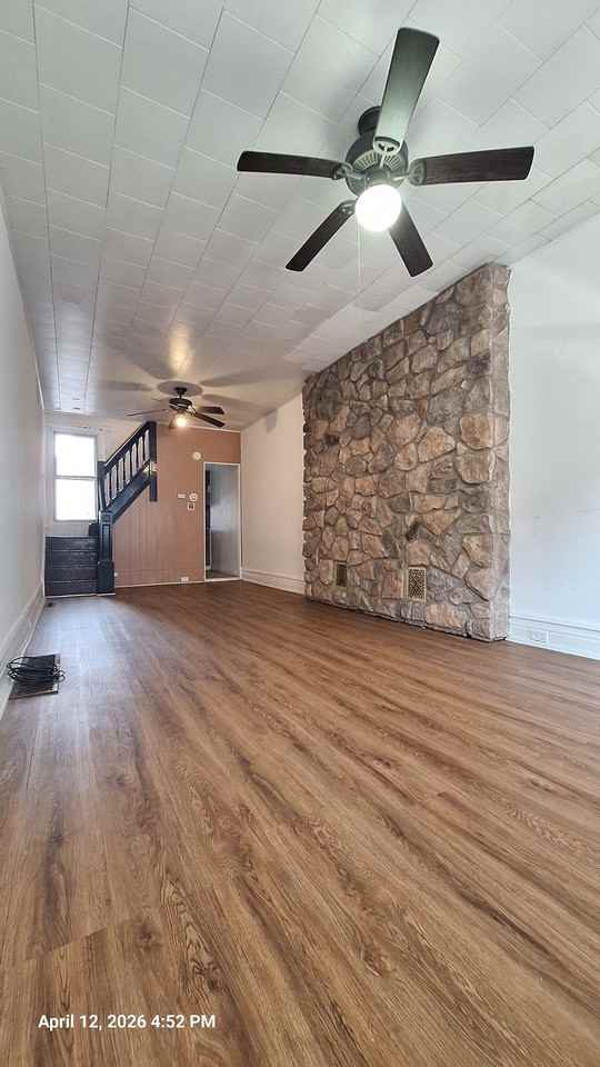 925 1/2 W Liberty St - Photo 2 of 13