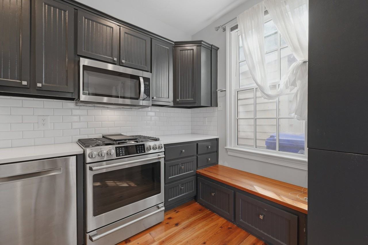 9 Bogard St #C - Photo 4 of 20