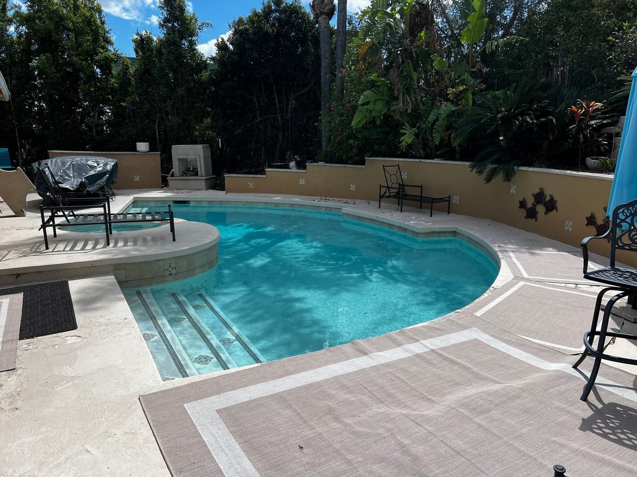 10352 Cowan Heights Dr #A - Photo 4 of 17