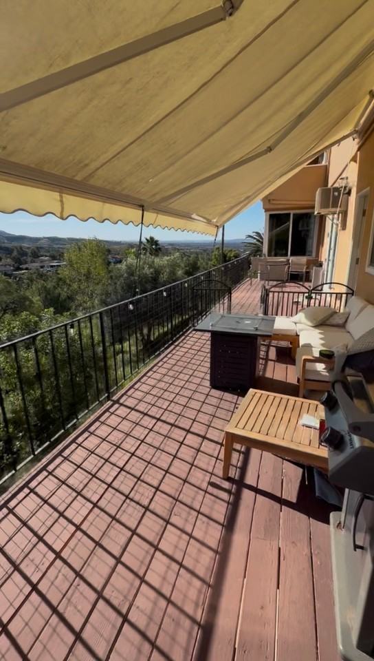 10352 Cowan Heights Dr #A - Photo 7 of 17