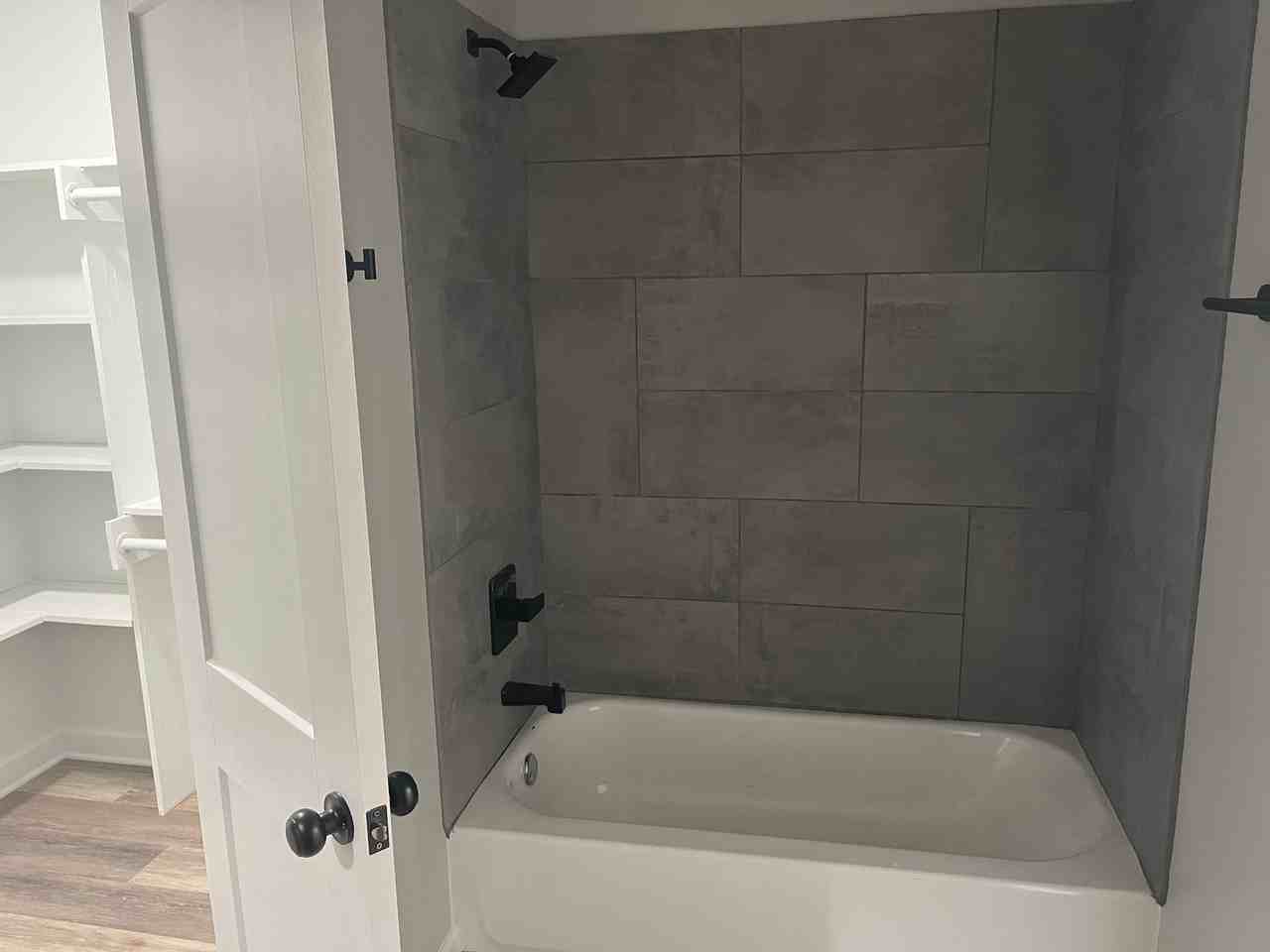 120 Sunset Ave - Photo 4 of 20