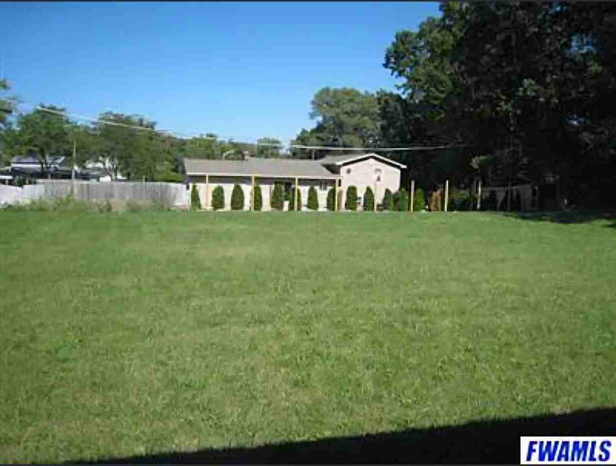 1926 Beechmont Dr #1 - Photo 4 of 12