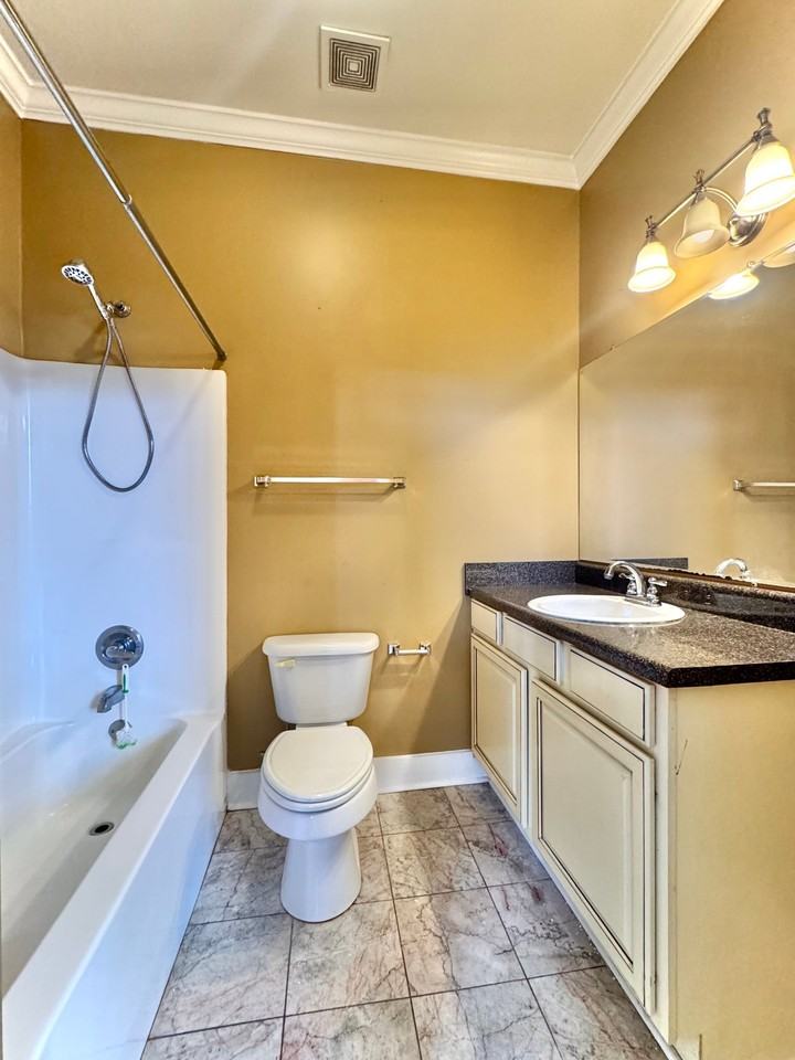 519 Main St #4 - Photo 2 of 4