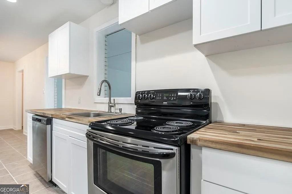 201 Sherman St - Photo 7 of 32