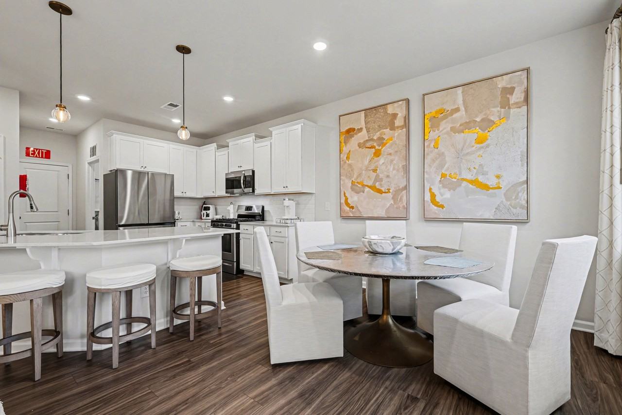 15216 Lake Ridge Rd - Photo 5 of 20