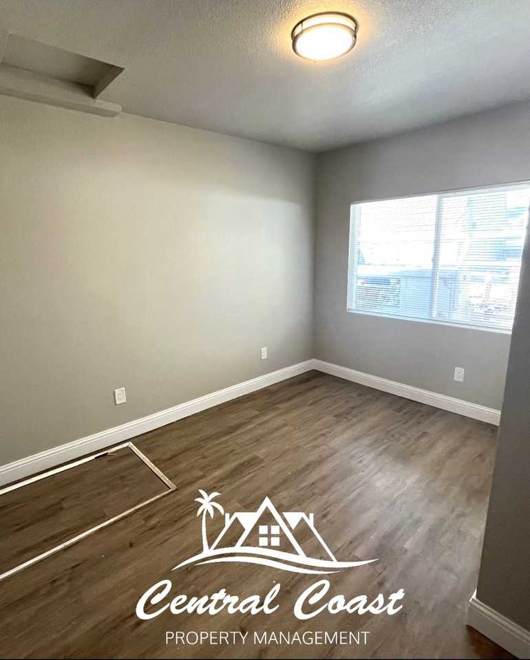 622 S Hart Dr #B - Photo 3 of 7