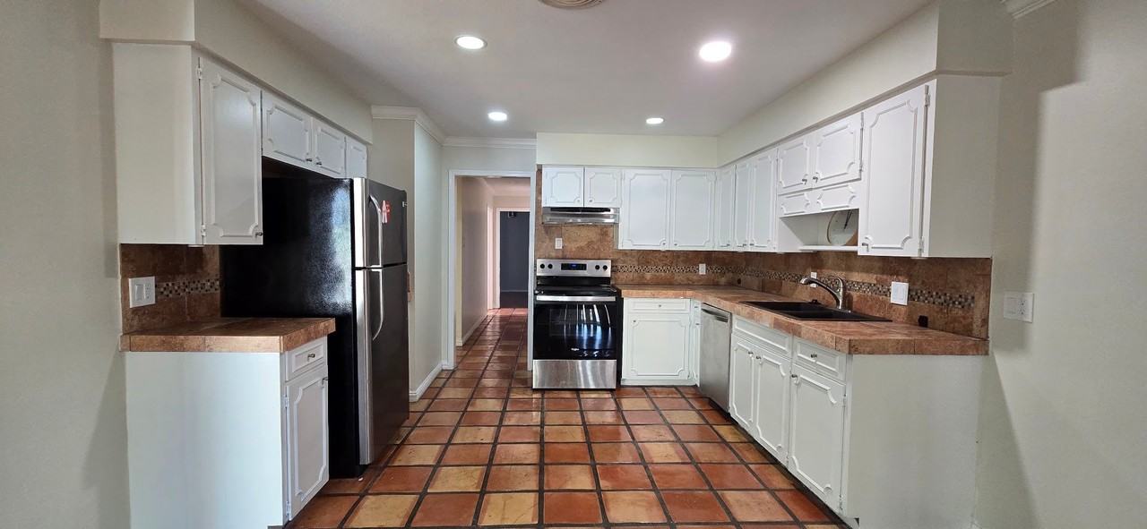 1827 Highland Park Ave #1 - Photo 7 of 20