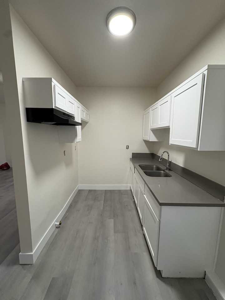 1991 Myrtle Ave - Photo 2 of 6