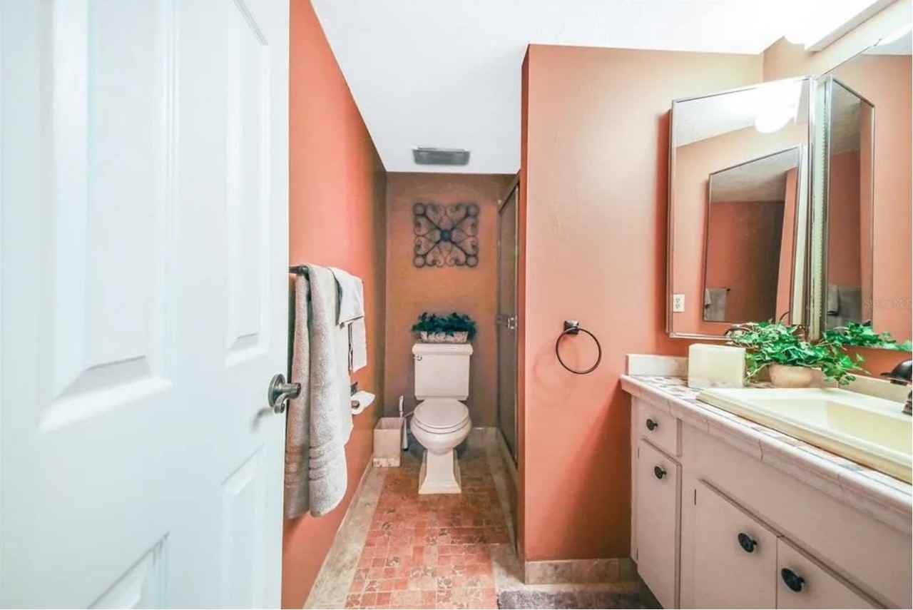 107 Canterbury Dr - Photo 6 of 6