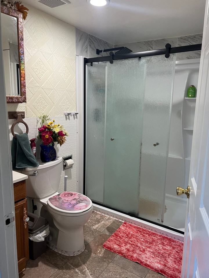 16405 Ne 12Th St Bellevue Wa - Photo 3 of 5