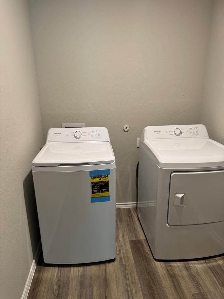 1504 Tin Roof Rd - Photo 4 of 11