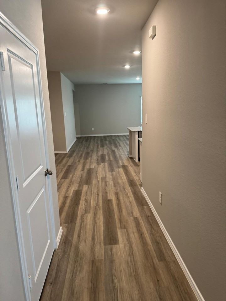 1504 Tin Roof Rd - Photo 7 of 11