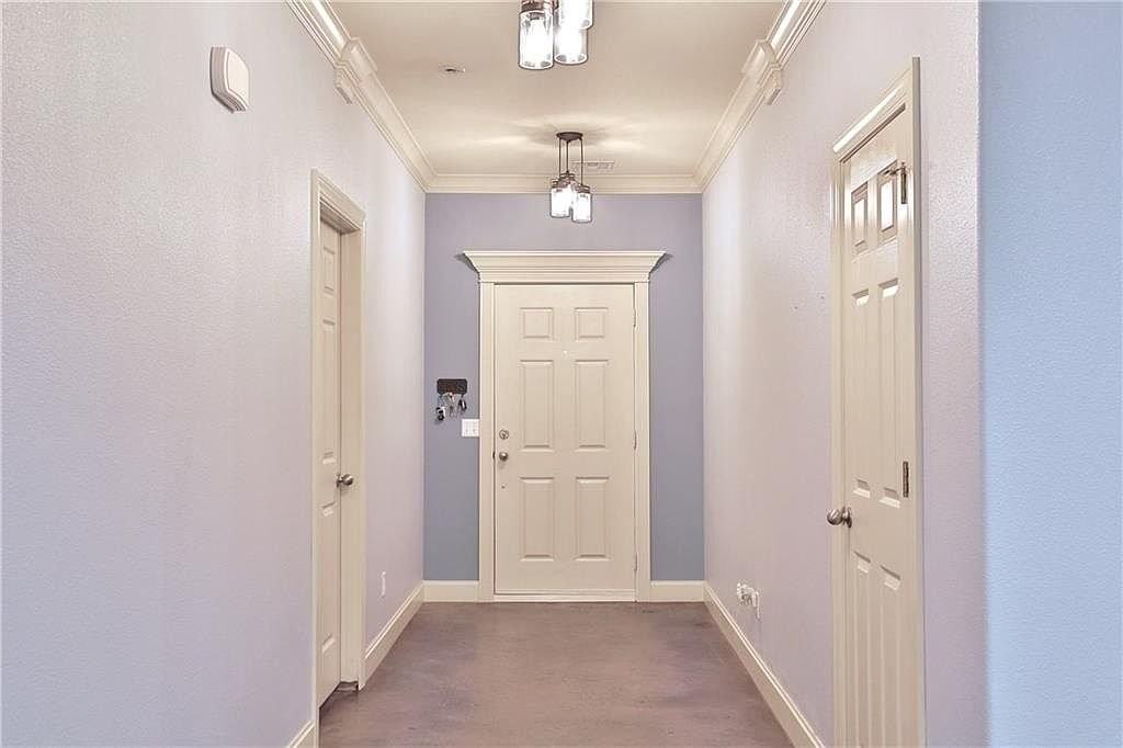 1210 Medway Ln - Photo 2 of 16