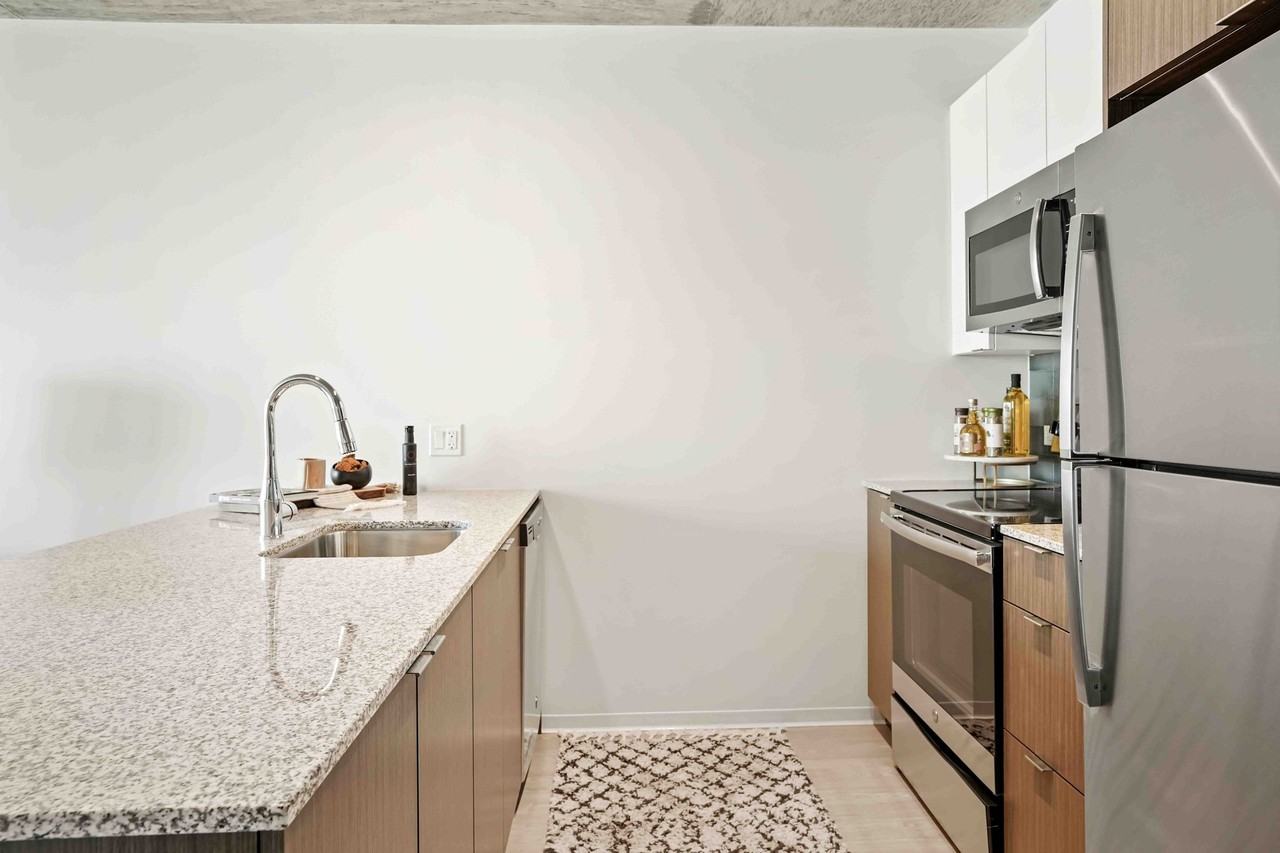 2076 S Wabash Ave #0804 - Photo 5 of 20