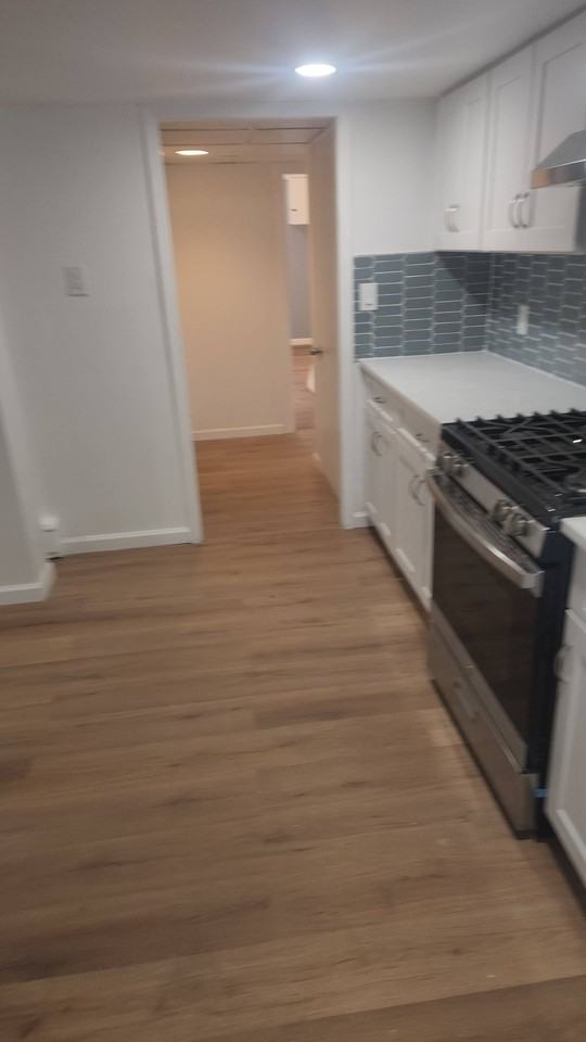 441 Meacham Ave - Photo 7 of 12