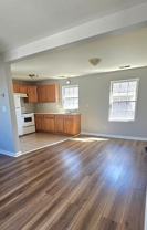 129 Main St #B - Photo 1 of 1