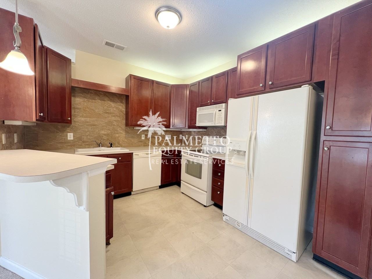 3001 Greystone Pt #F - Photo 5 of 13