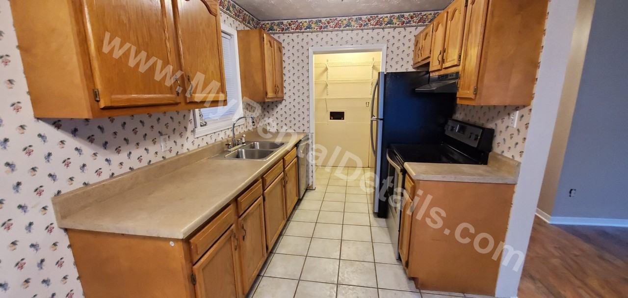 5 Frankie Ln - Photo 6 of 20