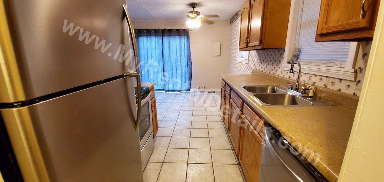 5 Frankie Ln - Photo 7 of 20