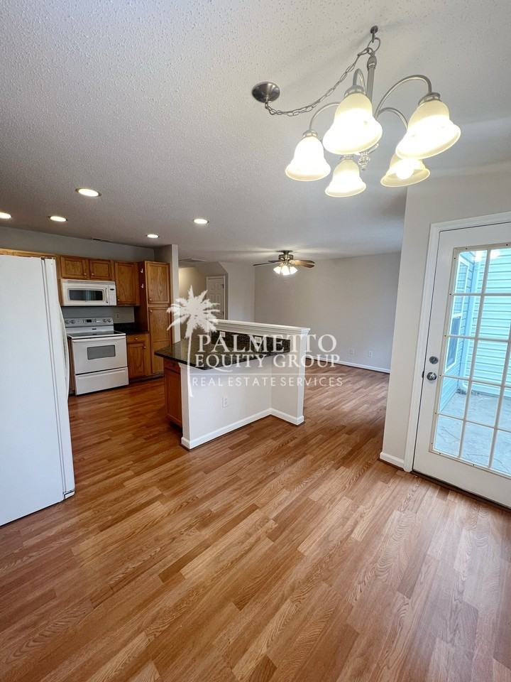 5138 Bartholomews Ln - Photo 6 of 15