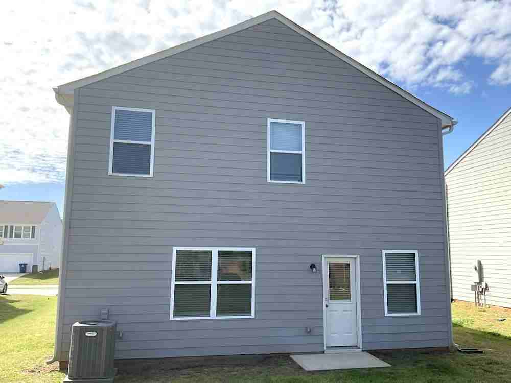 6328 Avery St Sw - Photo 2 of 10