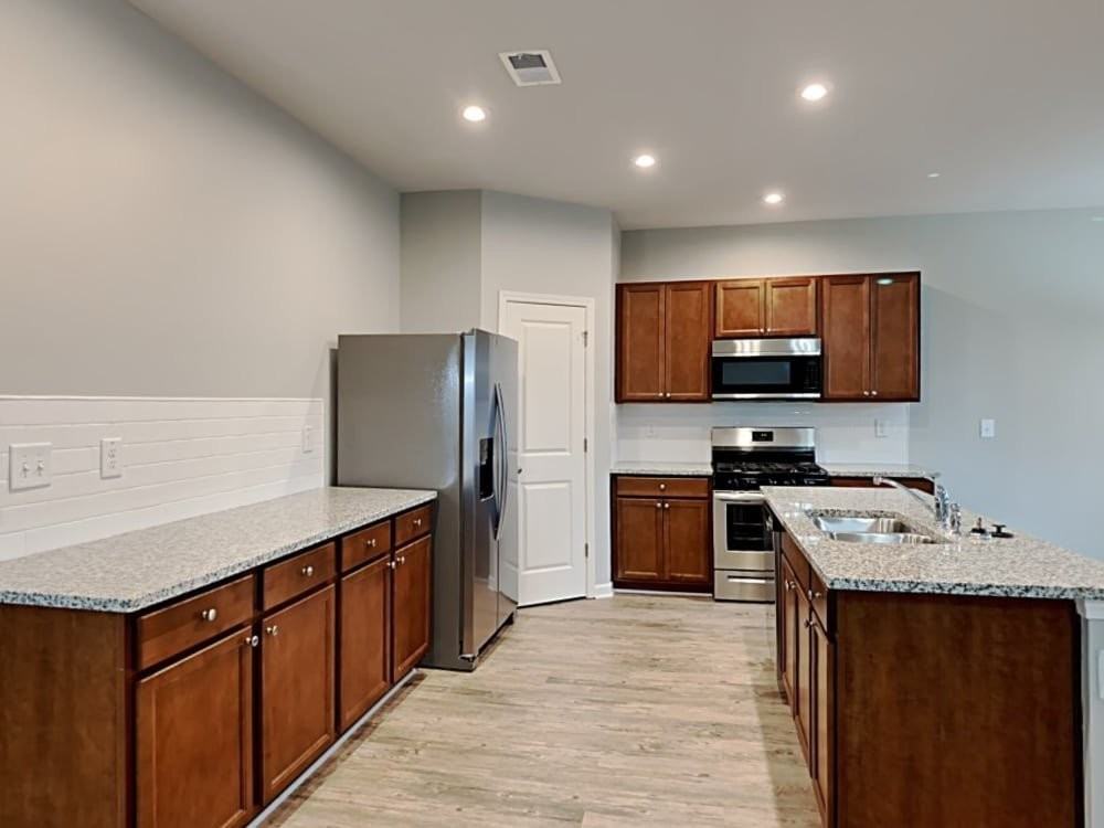 6328 Avery St Sw - Photo 7 of 10