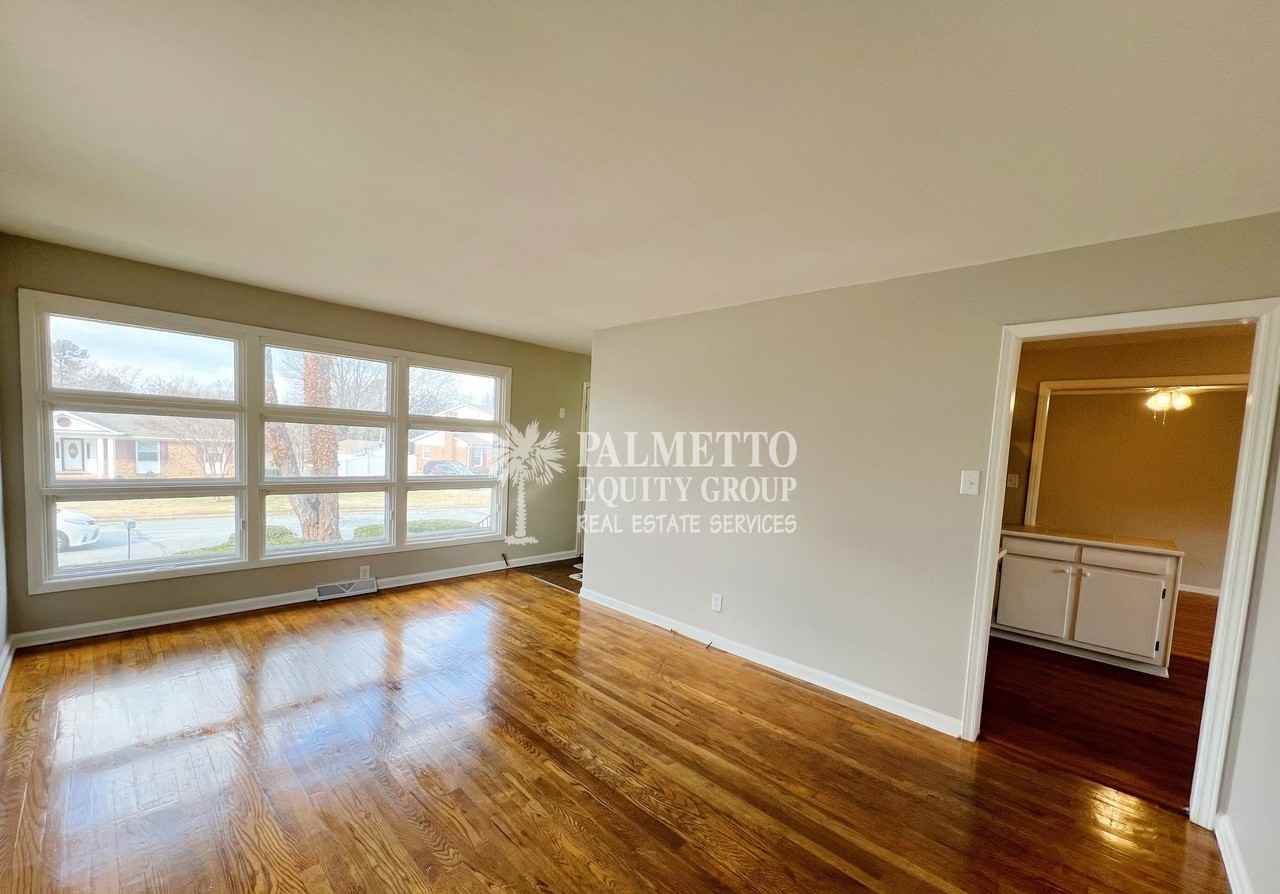 2601 Dulaire Rd - Photo 3 of 17