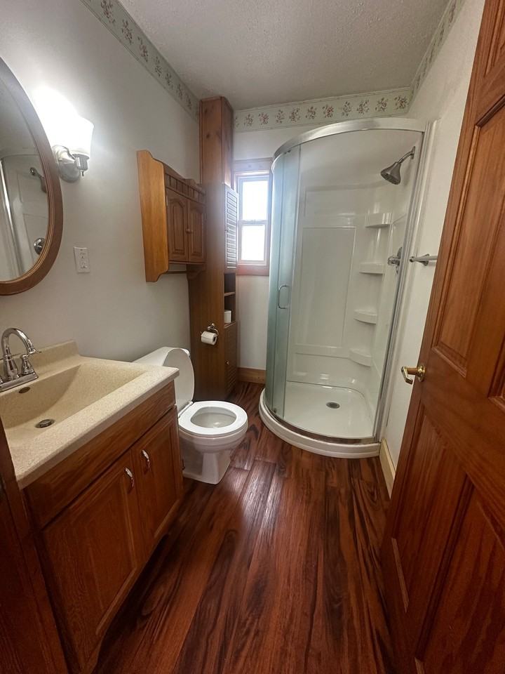 421 Michigan Ave - Photo 5 of 10