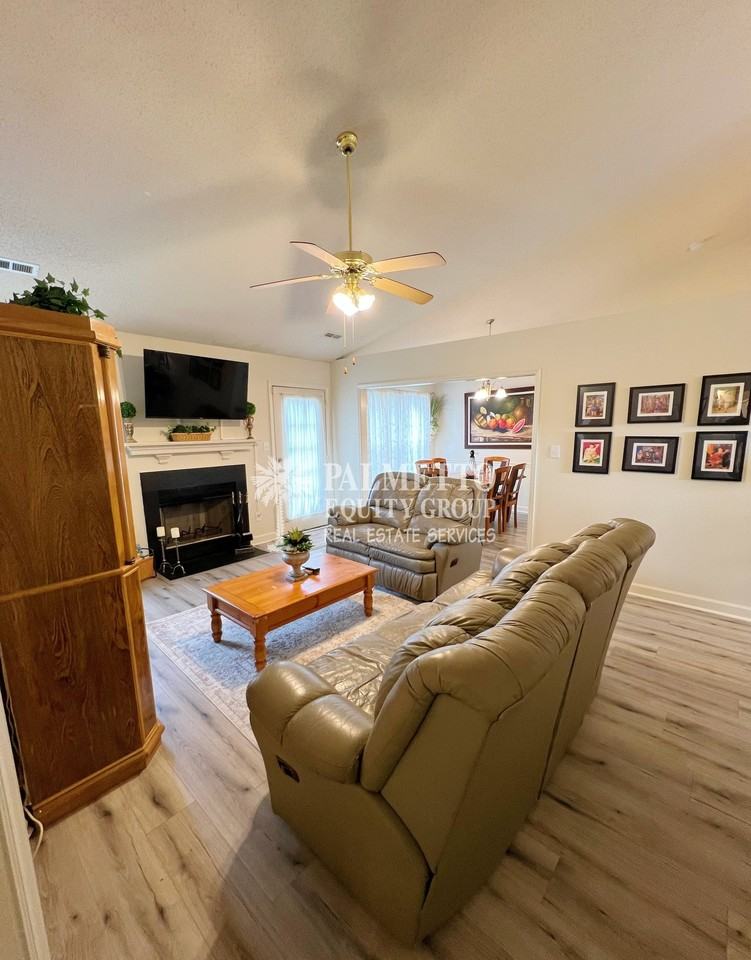 3963 Cobblestone Bend Dr - Photo 2 of 16