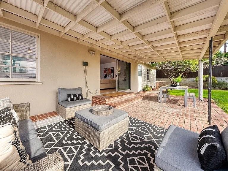 10746 Cranks Rd - Photo 7 of 20