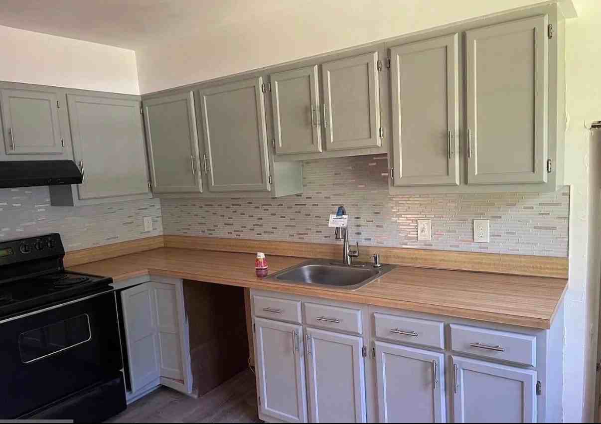 13403 Pendleton St - Photo 2 of 8