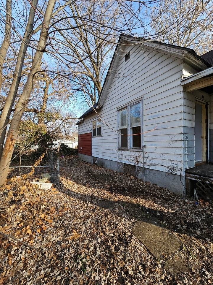 254 W Peoria Ave - Photo 4 of 19