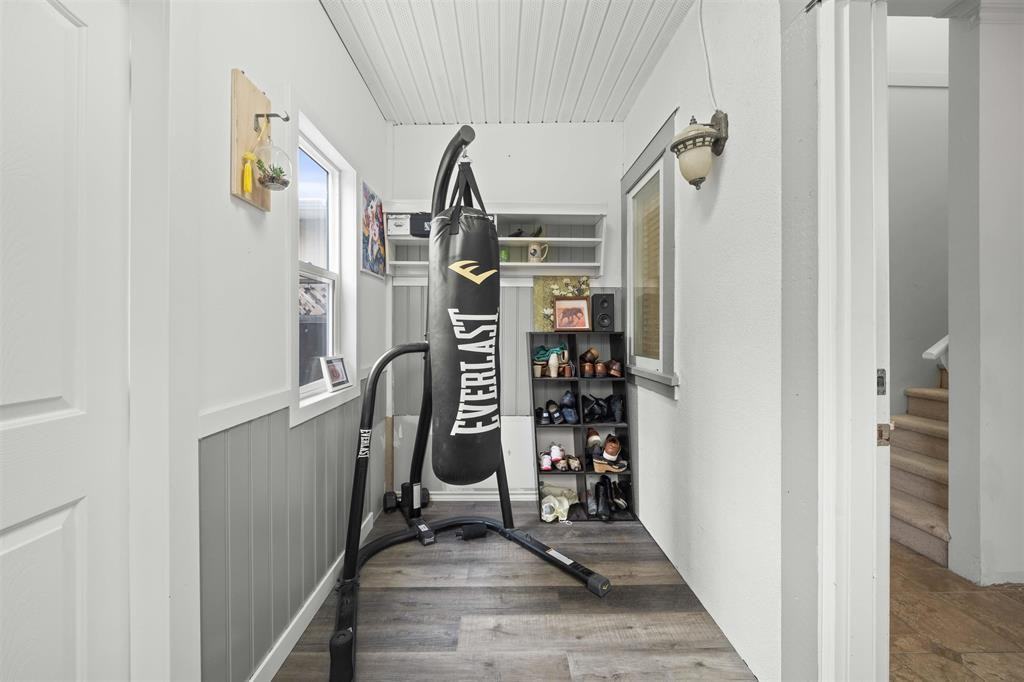 8300 Number 1 Road - Photo 7 of 17