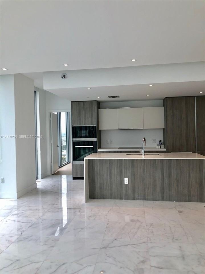 NE 28th St & Biscayne Blvd - Photo 3 of 23