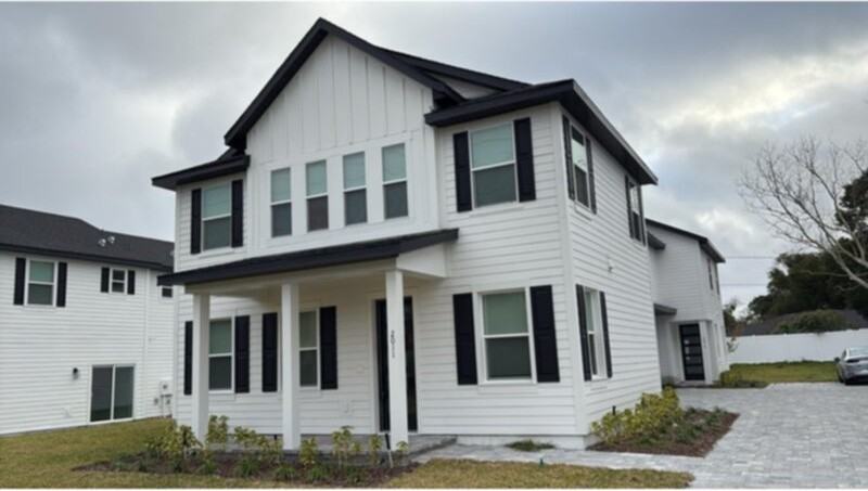 2011 Peel Ave - Photo 2 of 12