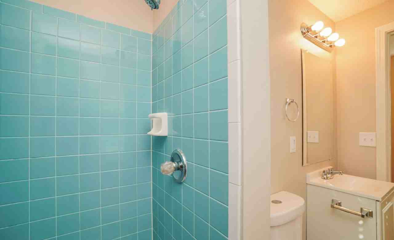 922 Noyes Dr #NA - Photo 2 of 8