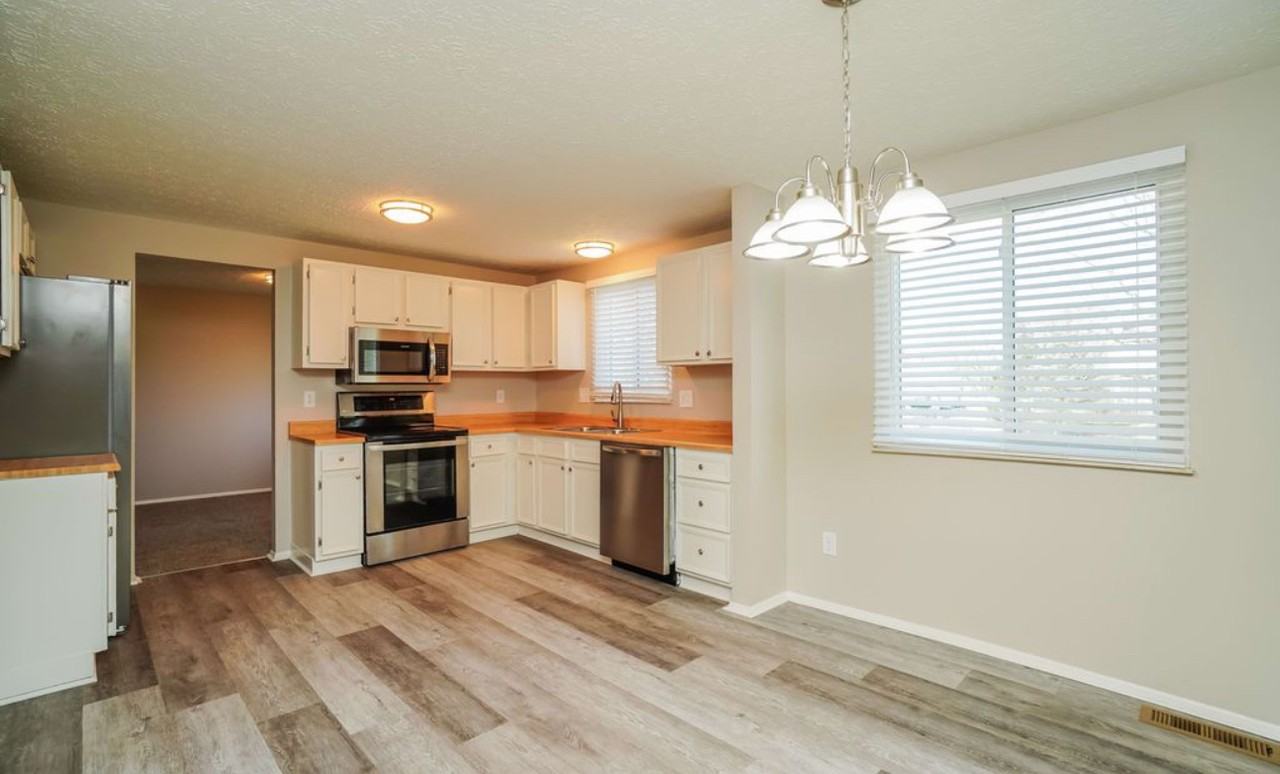 922 Noyes Dr #NA - Photo 5 of 8