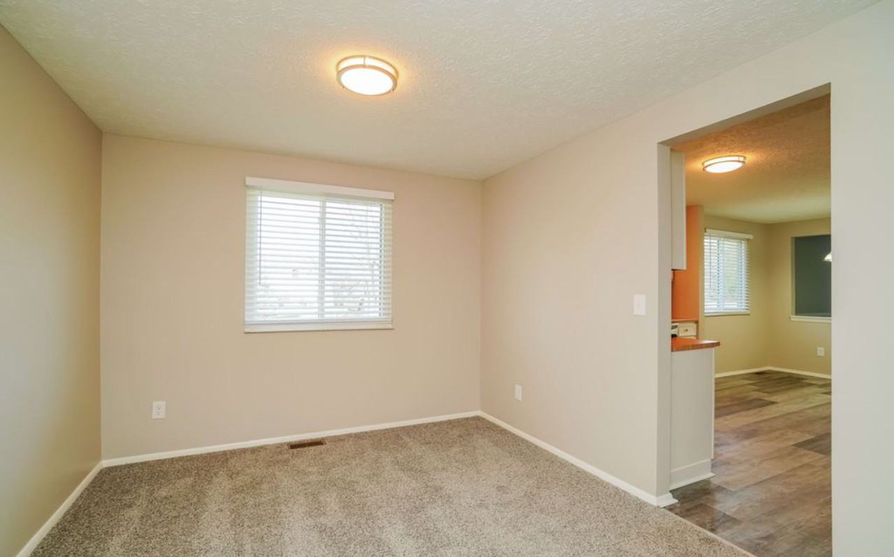 922 Noyes Dr #NA - Photo 7 of 8