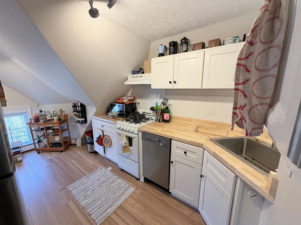 72 College Ave #3 - Photo 2 of 23