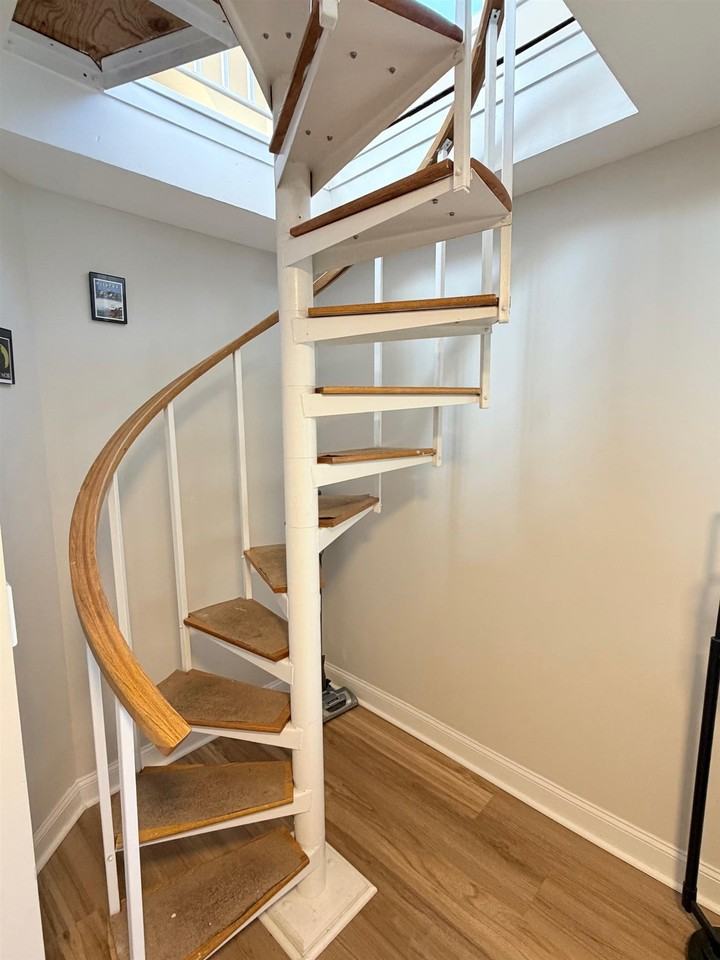 72 College Ave #3 - Photo 5 of 23